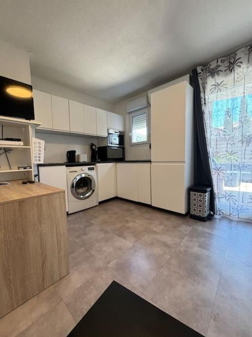 Appartement Terrasse Et Piscine 蒙彼利埃 外观 照片
