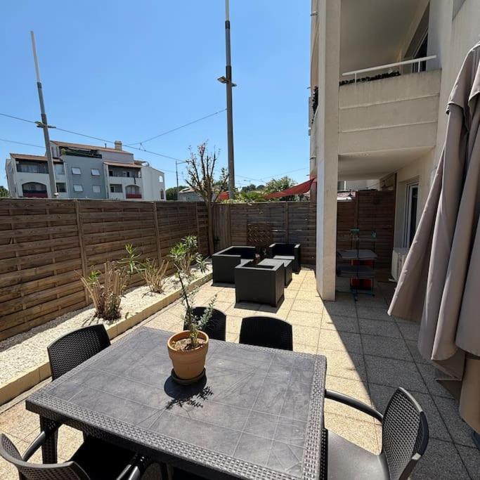 Appartement Terrasse Et Piscine 蒙彼利埃 外观 照片